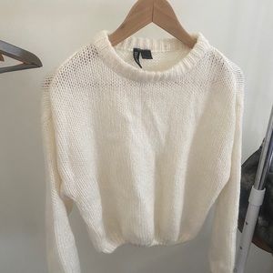 HM cream sweater (balloon style)